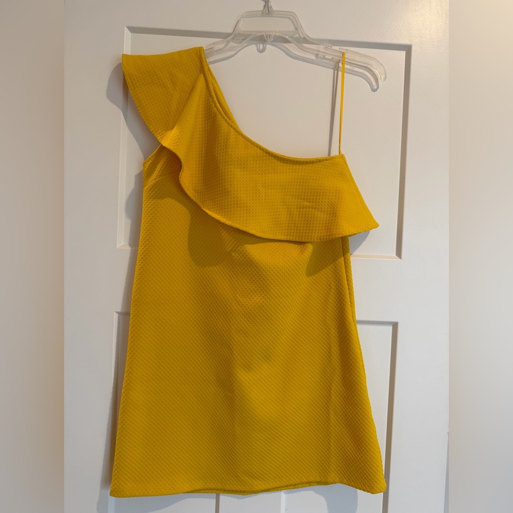 cupcakes & cashmere Yellow One-Shoulder Dress